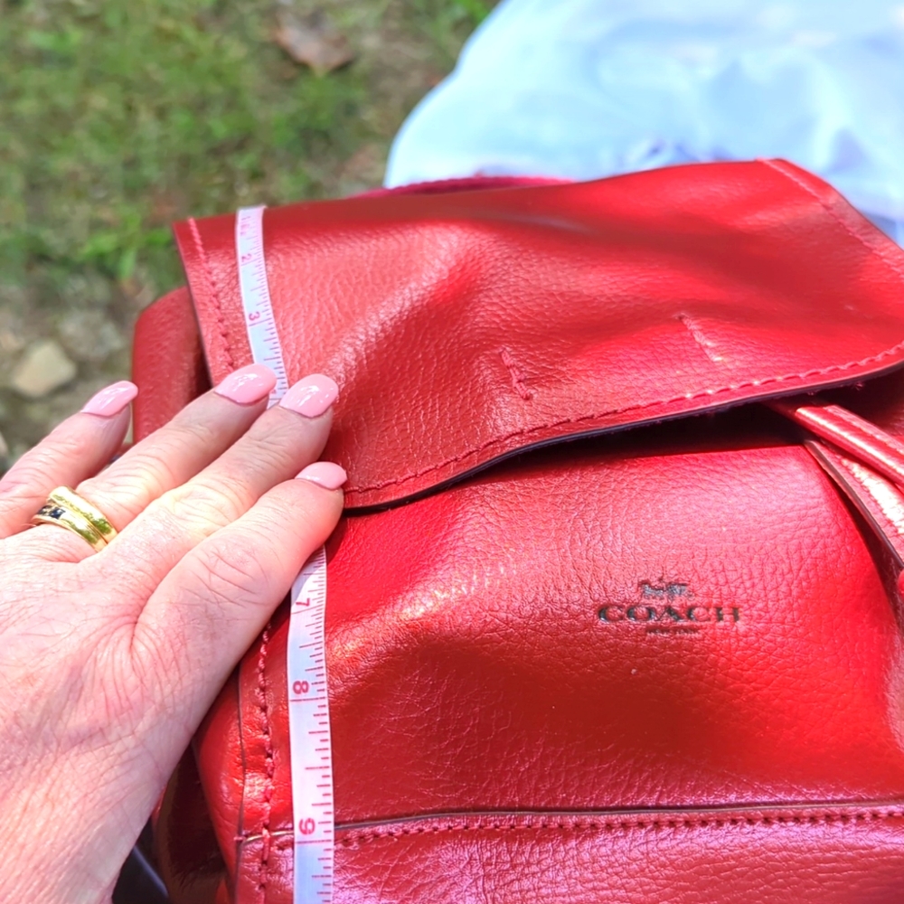 NWoT 🍒COACH🍒 HTF CHERRY RED METALLIC DERBY BACK PACK 🌸 UNLINED LEATHER 🌸 - Picture 4 of 9